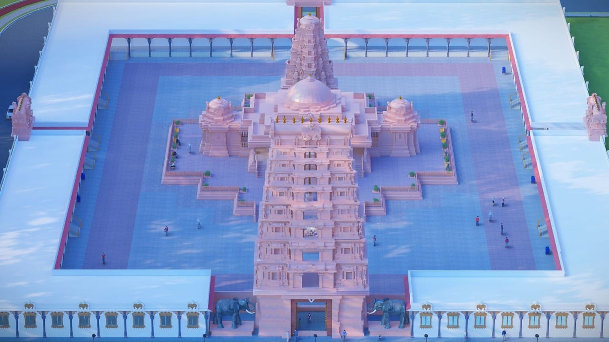 भव्य मंदिर परिसर